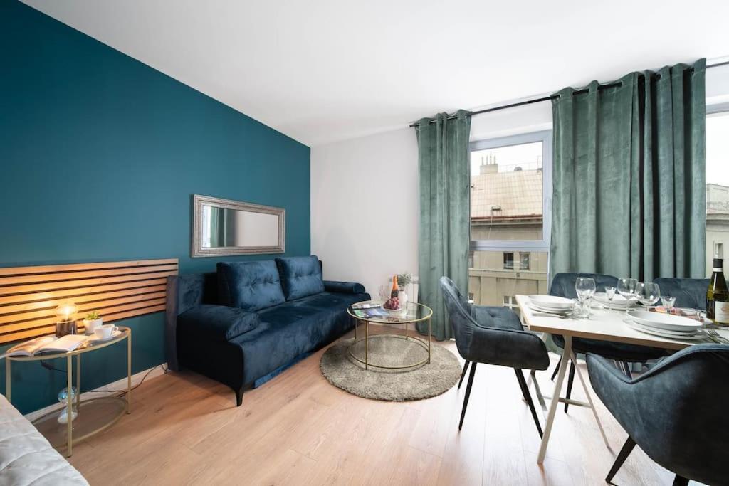 Cavallo Deluxe Xl City Center